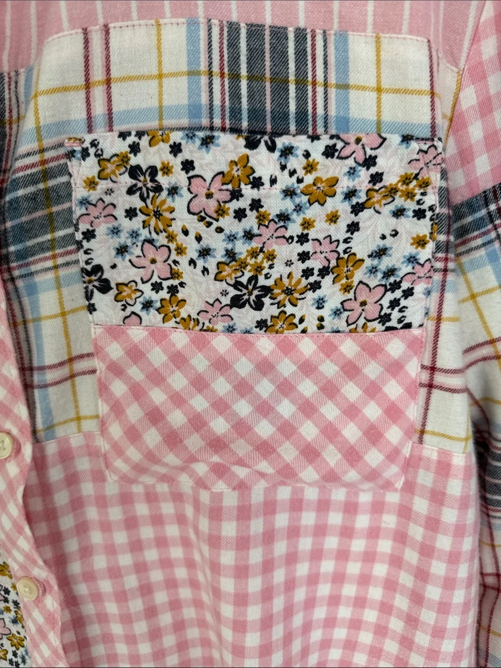 Flannel patchwork button down - Picture 3 of 9